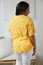 Load image into Gallery viewer, Clementine Floral Button Up Blouse
