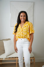 Load image into Gallery viewer, Clementine Floral Button Up Blouse
