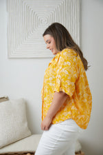 Load image into Gallery viewer, Clementine Floral Button Up Blouse
