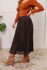 Load image into Gallery viewer, Just What You Wanted Floral Print Pleated Skirt
