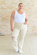 Load image into Gallery viewer, Selena High Rise Distressed 90&#39;s Straight Jeans in Bone
