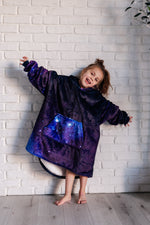 Load image into Gallery viewer, Kids Oversized Hoodie Blanket in Starry Sky
