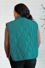 Load image into Gallery viewer, Layering Queen Quilted Puffer Vest in Hunter Green
