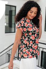 Load image into Gallery viewer, Lizzy Cap Sleeve Top in Black and Coral Floral
