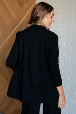 Load image into Gallery viewer, Magic 3/4 Blazer in Black
