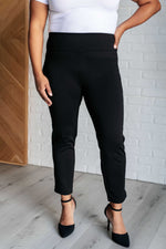 Load image into Gallery viewer, Magic Ankle Crop Skinny Pants in Black
