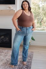 Load image into Gallery viewer, Mindy Mid Rise Wide Leg Jeans
