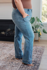 Load image into Gallery viewer, Mindy Mid Rise Wide Leg Jeans
