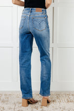 Load image into Gallery viewer, Nivea Vintage Wash Thermal Straight Jeans
