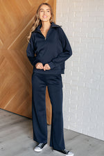 Load image into Gallery viewer, Resort Travel Wide Leg Crop Pant in  Navy
