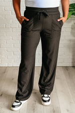 Load image into Gallery viewer, Runner&#39;s High Drawstring Joggers in Black
