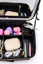 Load image into Gallery viewer, She&#39;s All That LED Makeup Case in Black
