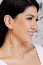 Load image into Gallery viewer, Sonia Link Earrings In Gold
