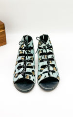 Load image into Gallery viewer, Nola Sandals in Teal
