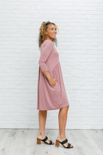 Load image into Gallery viewer, Weekender Dress In Mauve
