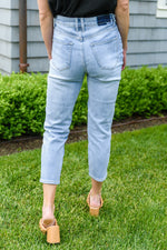 Load image into Gallery viewer, A-Game Mom Fit Jeans
