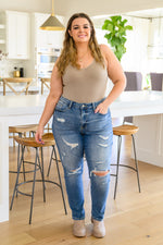Load image into Gallery viewer, Ashley Hi-Waist Destroyed Boyfriend Jeans
