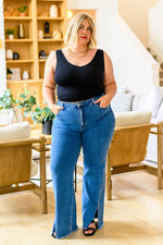 Load image into Gallery viewer, Caitlin High Rise Split Hem Straight Jeans
