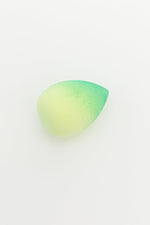Load image into Gallery viewer, Cool Ombre Makeup Sponge in Four Colors

