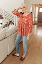 Load image into Gallery viewer, Daisy Flow Blouse In Rust
