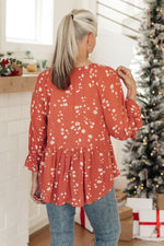 Load image into Gallery viewer, Daisy Flow Blouse In Rust
