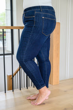 Load image into Gallery viewer, Georgia Back Yoke Skinny Jeans with Phone Pocket
