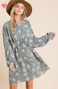 Sage/Ivory Geo Printed Woven Midi Dress