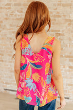 Load image into Gallery viewer, Love Me Like You Do Floral Sleeveless Blouse
