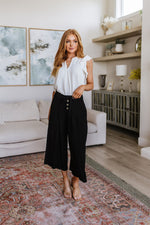 Load image into Gallery viewer, Modern Classic Wide Leg Crop Pants in Black
