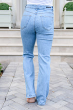 Load image into Gallery viewer, Rylee 90s High Rise Straight Leg Jeans
