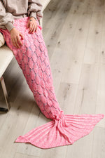Load image into Gallery viewer, Seaside Magic Chenille Mermaid Tail In Pink
