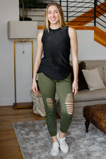 Load image into Gallery viewer, Zone In Workout Top in Black
