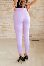 Load image into Gallery viewer, Magic Ankle Crop Skinny Pants in Lavender
